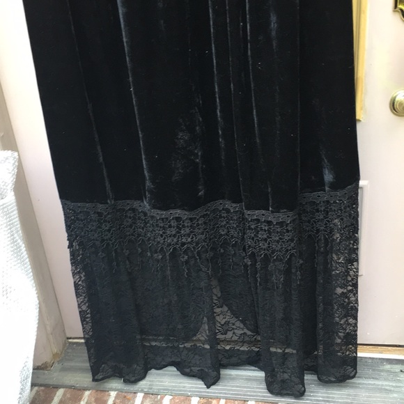 NWOT Priestess Robe, purchased brand new in Salem, Massachusetts - Picture 6 of 16